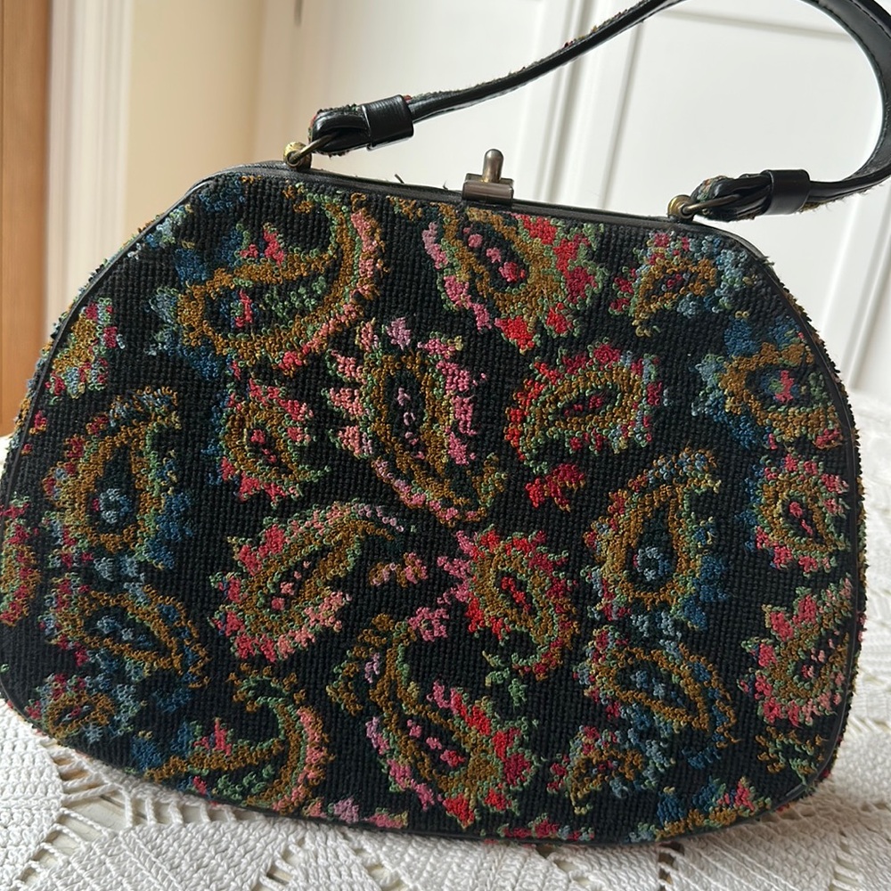 Vintage carpetbag/handbag made by Kadin. Lovely paisley print. Fall colors.